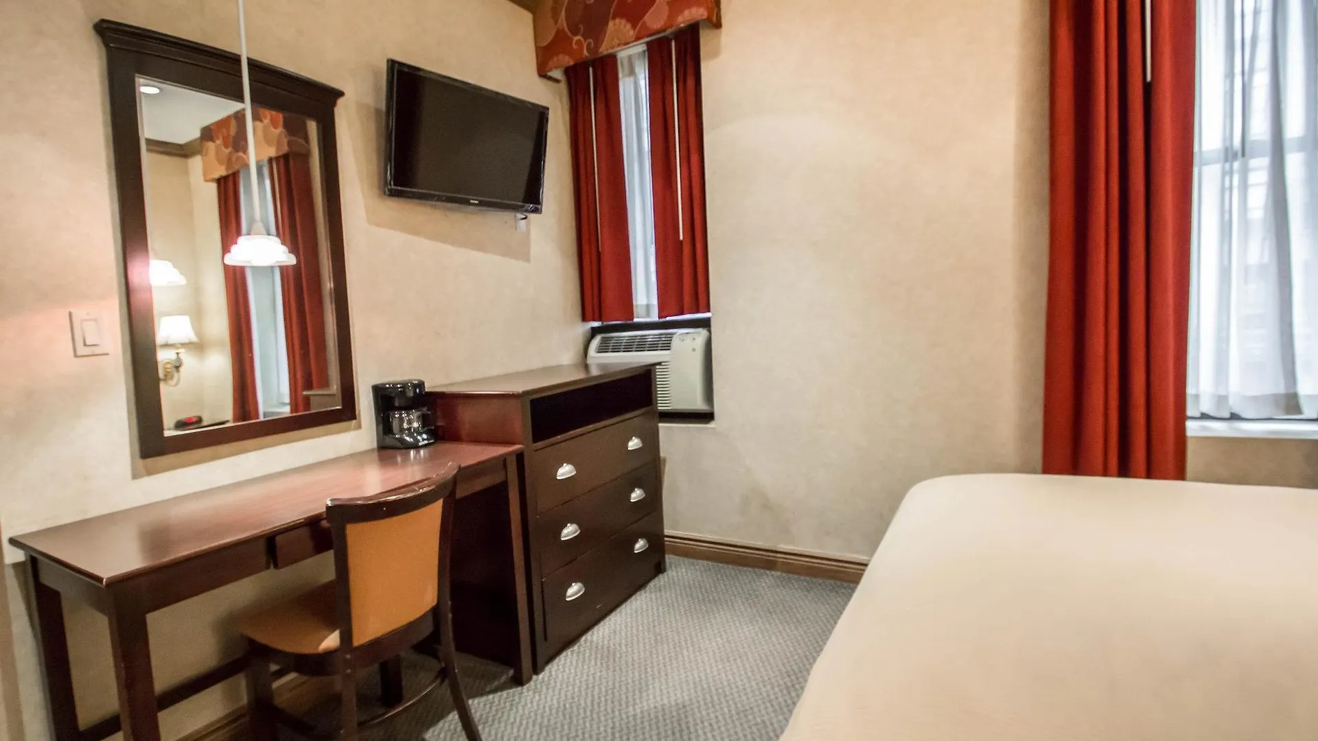 **  Clarion Hotel Park Avenue New York United States
